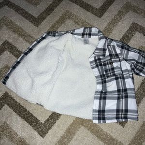 🔳 Black And white fur lined Carters coat